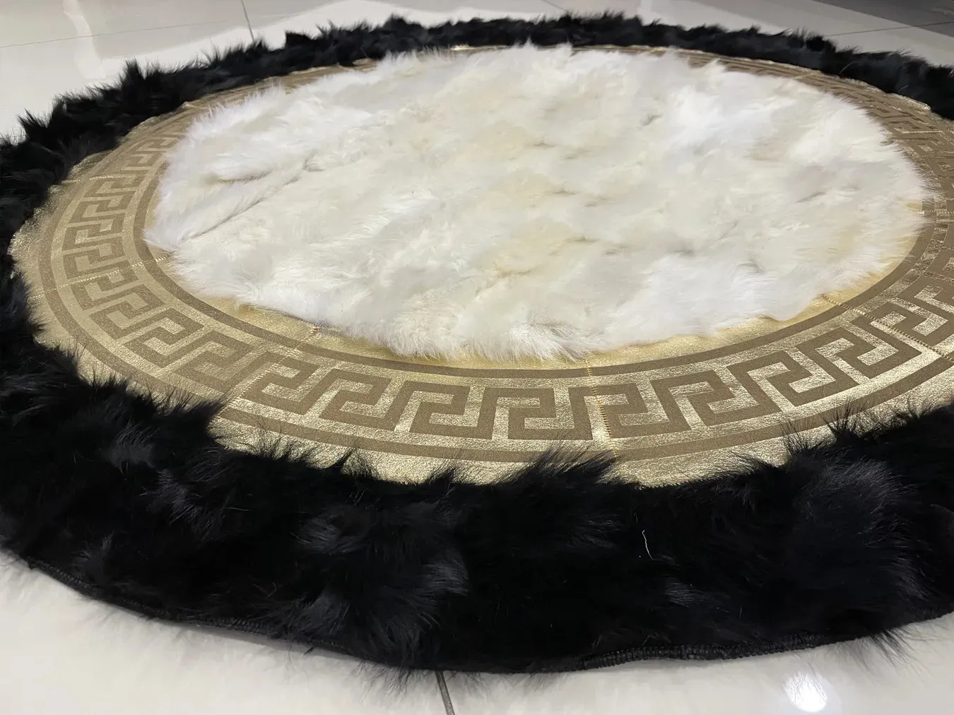 Luxury Modern Black White Natural Sheepskin Handmade Bedroom Round Rug